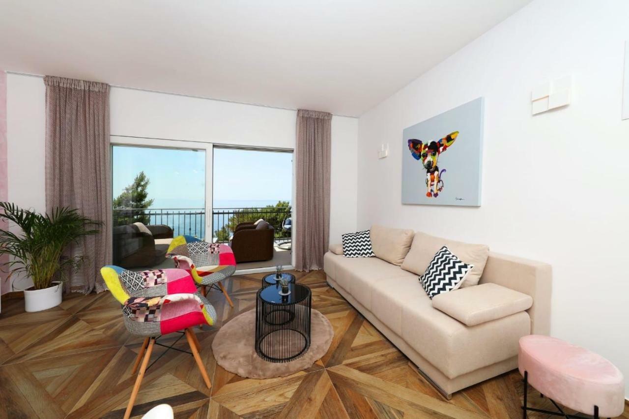 Redstone Luxury Apartments スヴェタ・ネデリャ エクステリア 写真