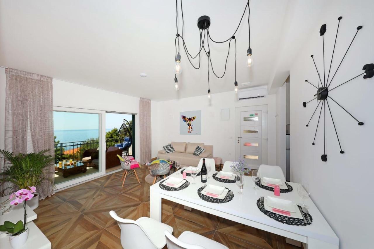 Redstone Luxury Apartments スヴェタ・ネデリャ エクステリア 写真
