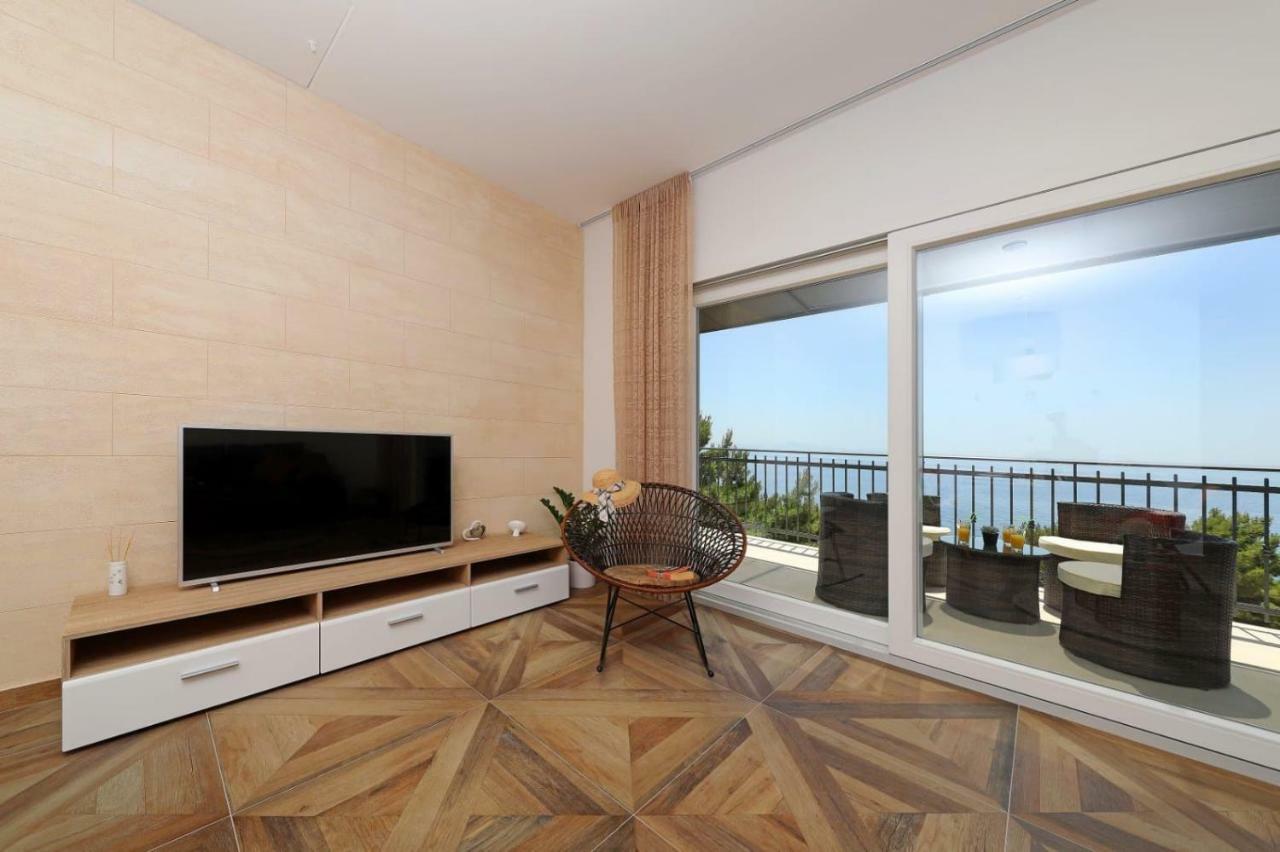 Redstone Luxury Apartments スヴェタ・ネデリャ エクステリア 写真