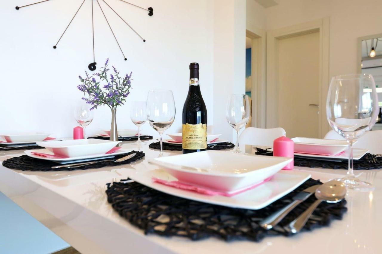 Redstone Luxury Apartments スヴェタ・ネデリャ エクステリア 写真