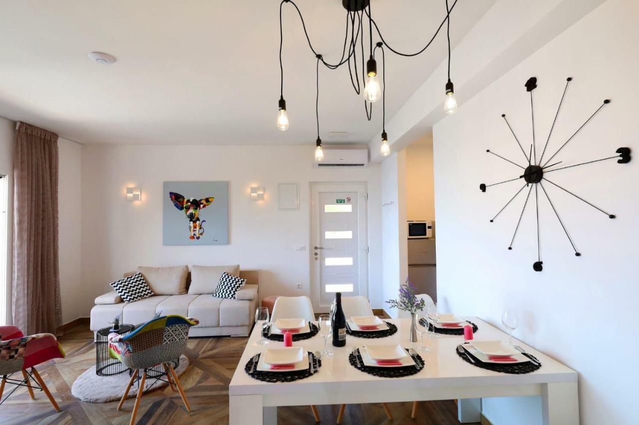 Redstone Luxury Apartments スヴェタ・ネデリャ エクステリア 写真