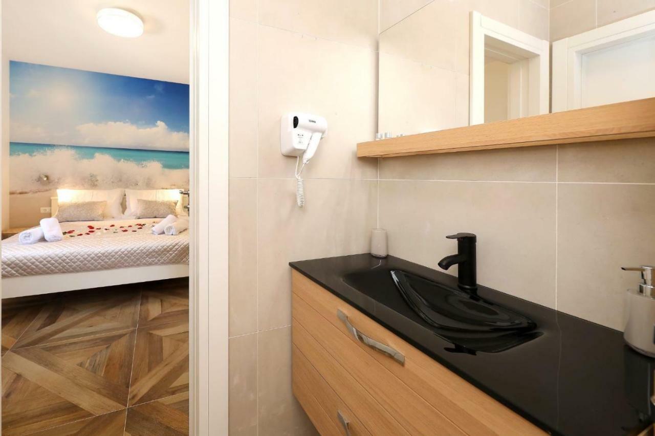 Redstone Luxury Apartments スヴェタ・ネデリャ エクステリア 写真